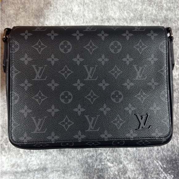 Louis Vuitton Black Monogram Messenger Bag - Picture 1 of 7
